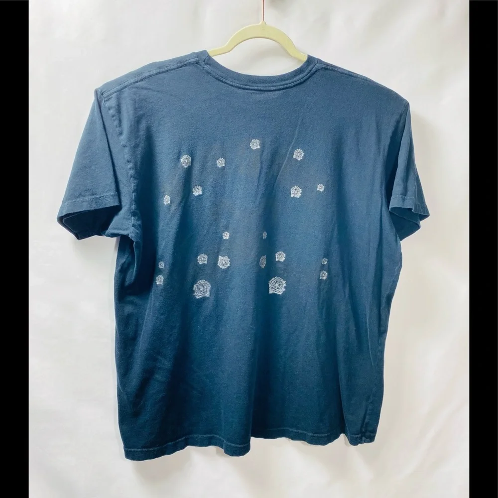 fivefour mens t-shirt size XXL black with metalic flowers - Picture 2 of 2